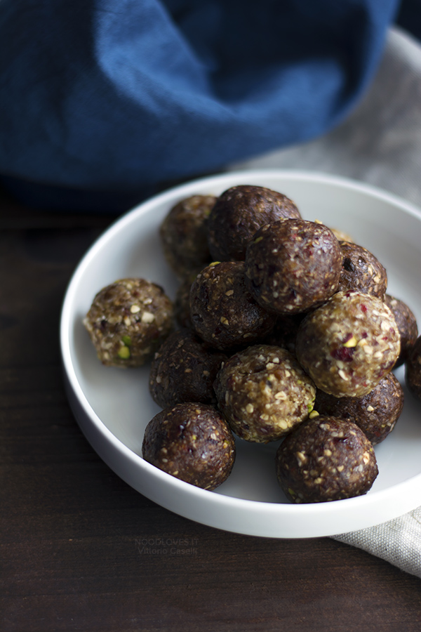 Tartufi di frutta secca energy balls