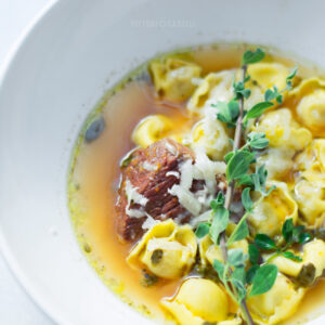 Tortellini in brodo di manzo